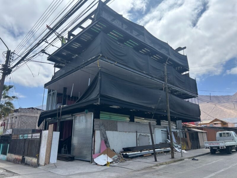 Edificio Completo uso comercial y habitacional